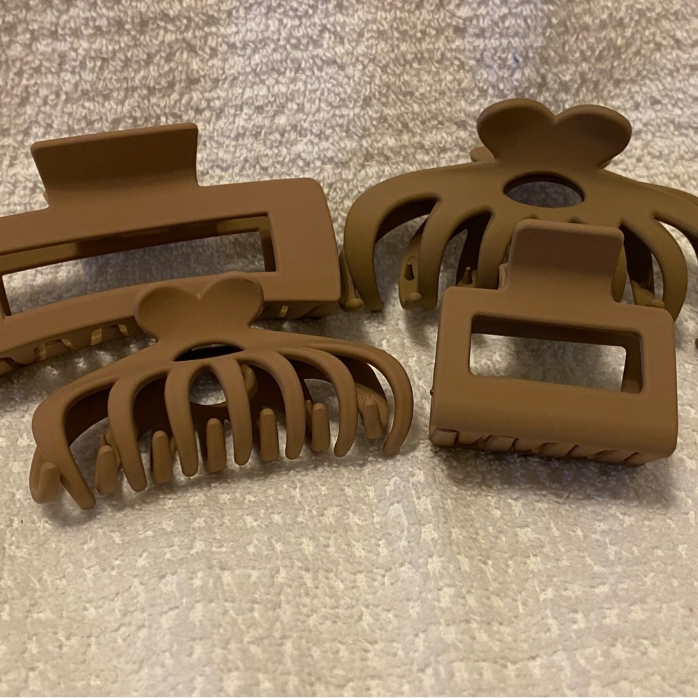 Hair Clips - Picture 4 of 4